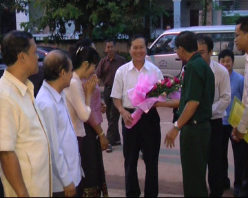 ຄະນະແພດໝໍດົ່ງນາຍ ຊ່ວຍຄົນເຈັບທຸກຍາກ ແຂວງຈຳປາສັກ